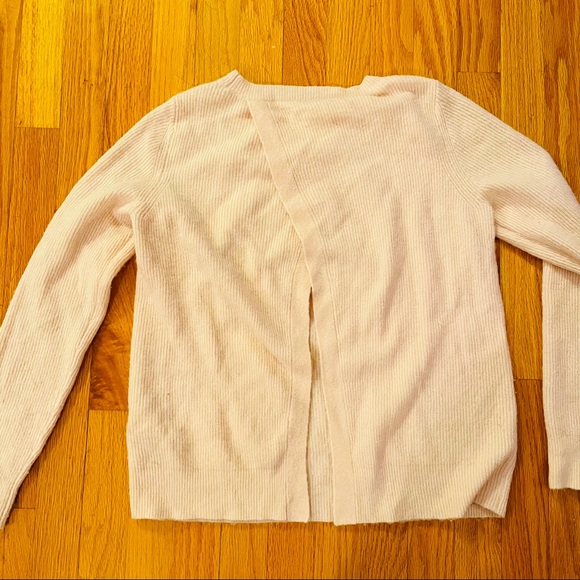 Abercrombie & Fitch Split-Back Sweater- size Small - Picture 3 of 6